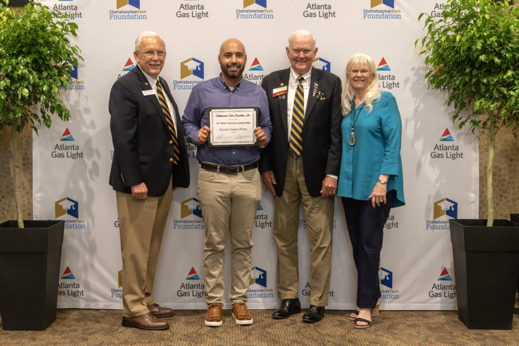 AVVBAF Veterans Scholarship award recipient and donors