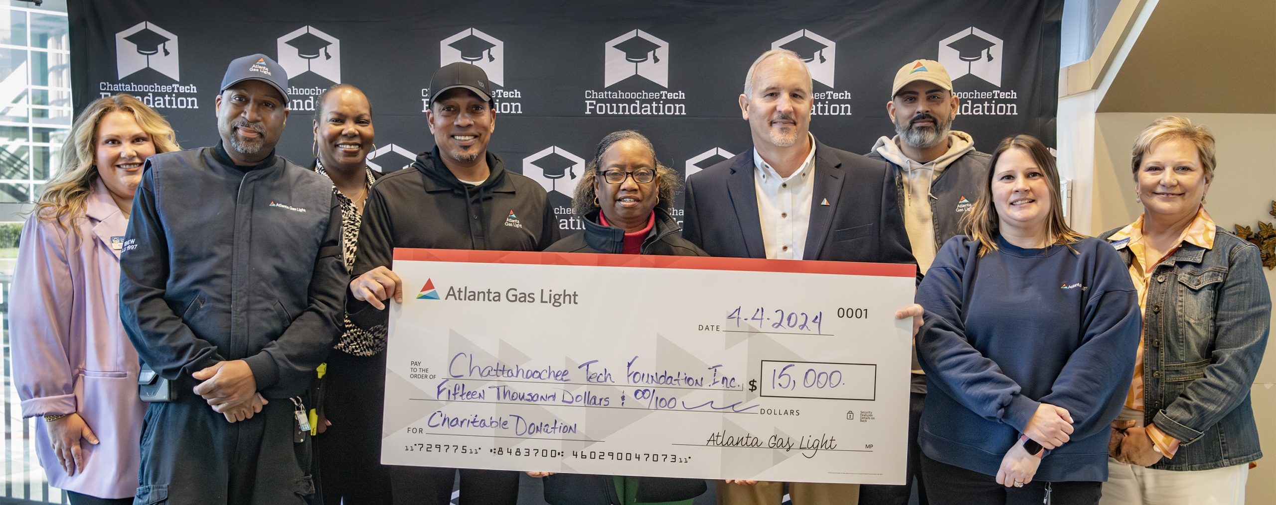Atlanta Gas Light presents $15,000 donation to the Chattahoochee Tech Foundation